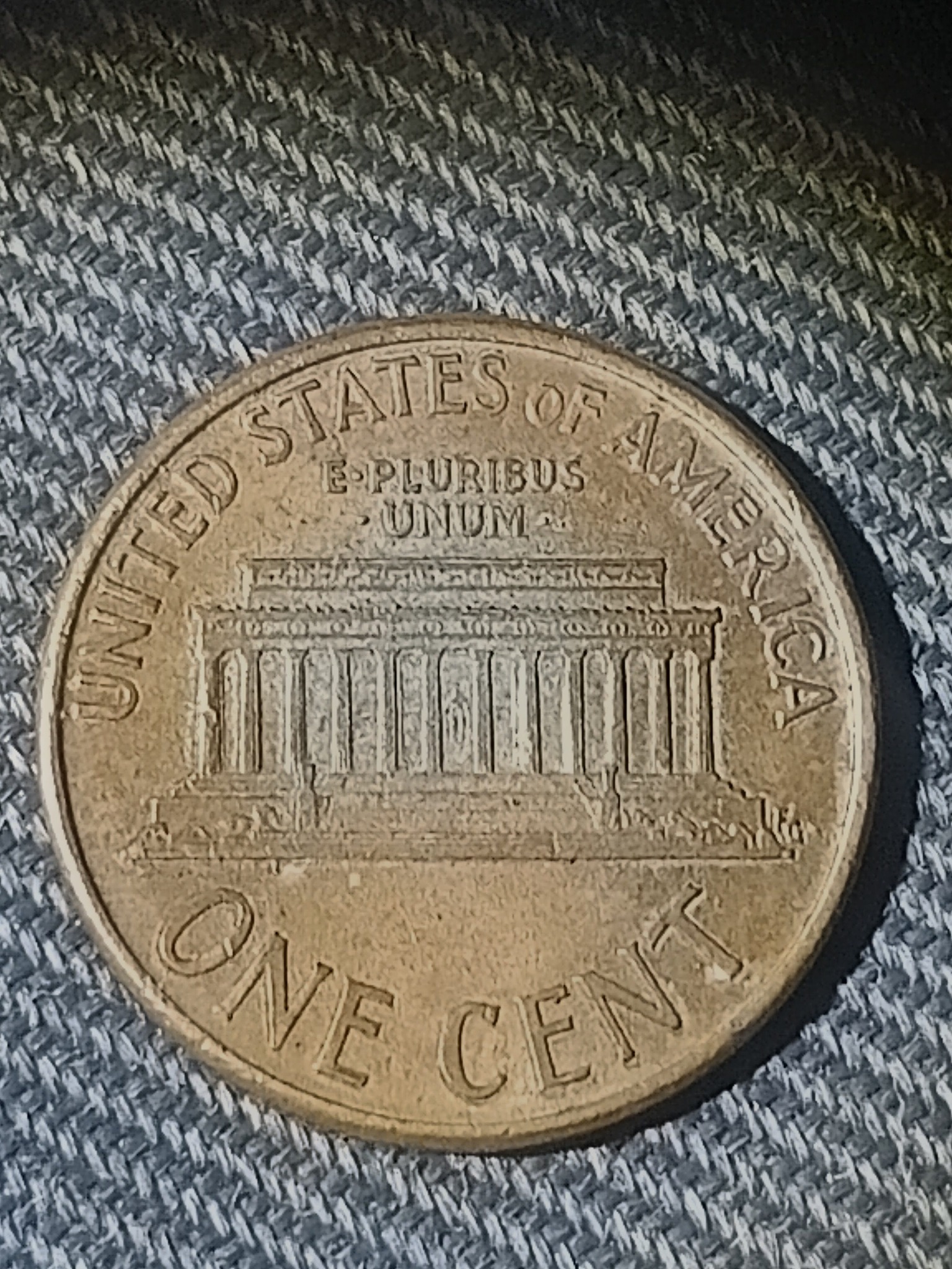 Lincoln Memorial Cent — reverse