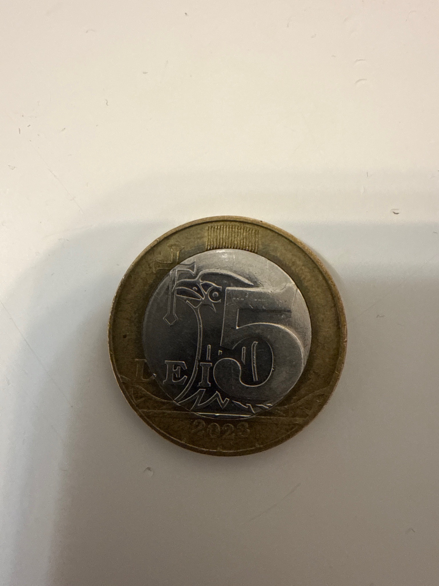 Moldovan 5 Lei (Bimetallic)