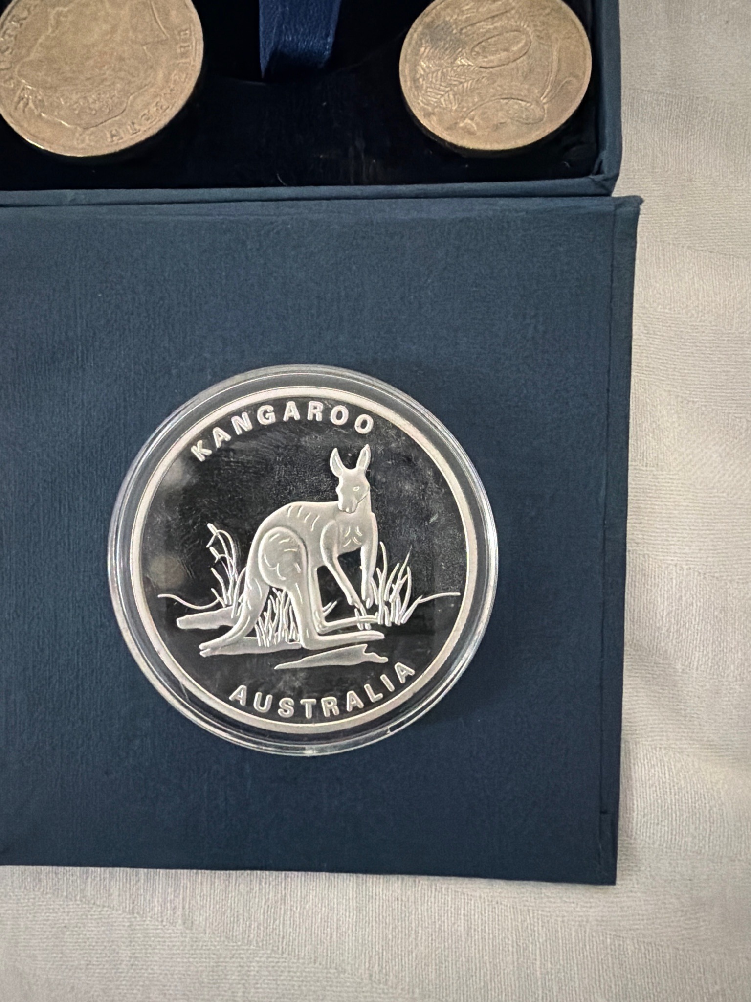 Australian Kangaroo Silver Bullion / Commemorative Medal Series — reverse