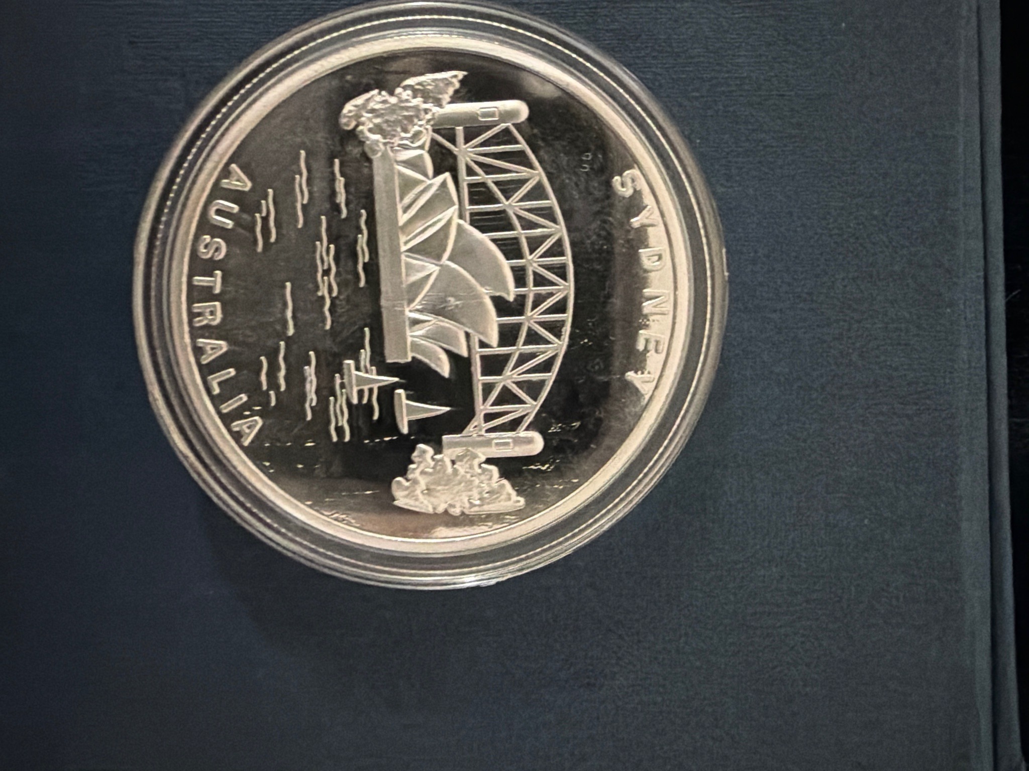 Australian Kangaroo Silver Bullion / Commemorative Medal Series — obverse