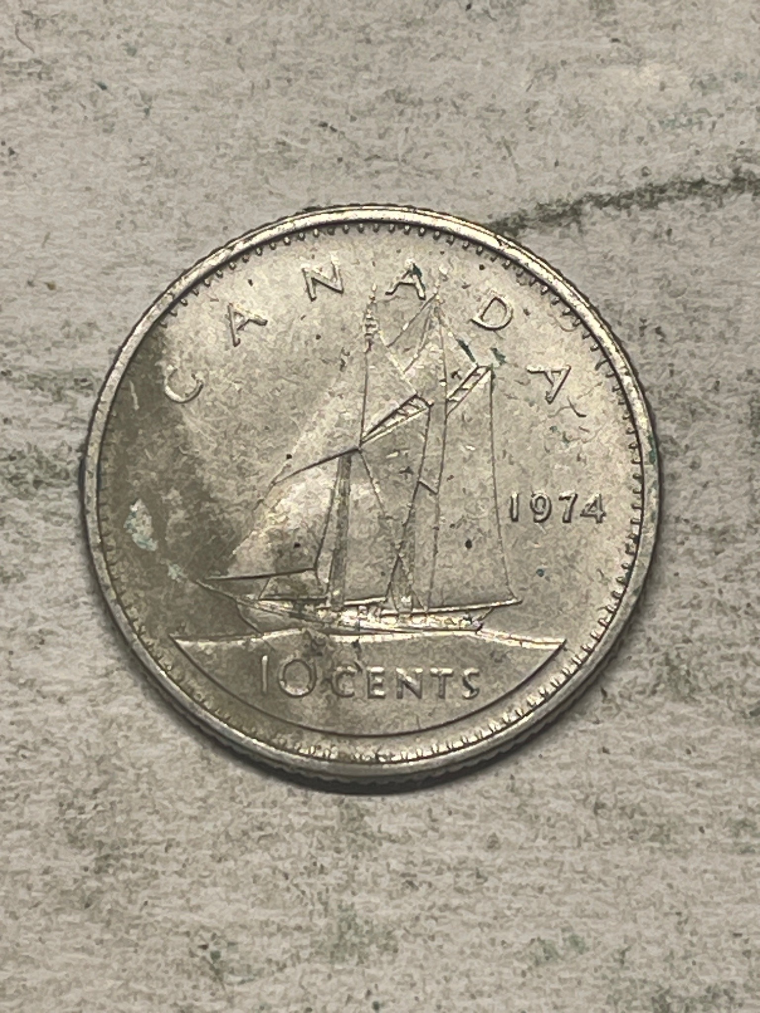 Canadian Bluenose Dime — obverse