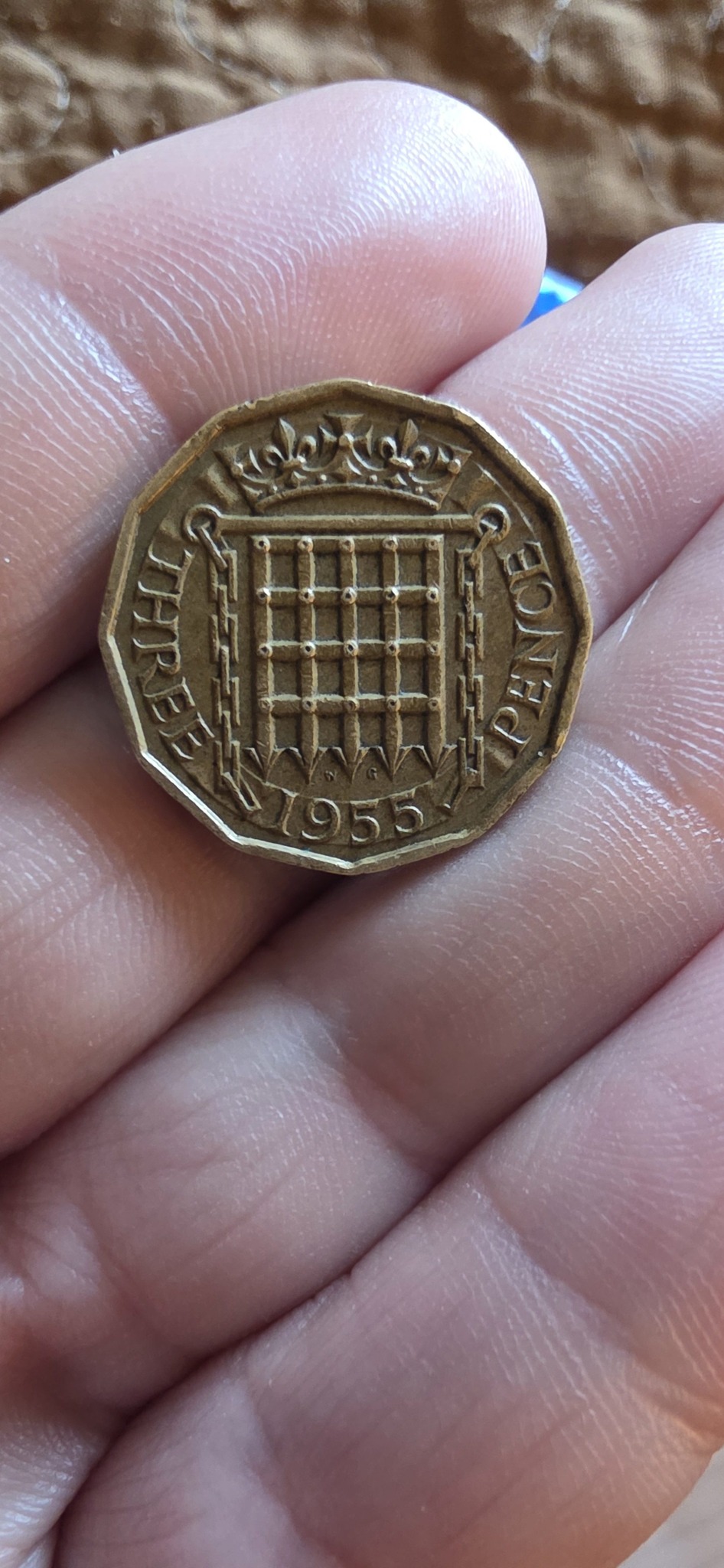 Threepence (Brass Threepence) — reverse