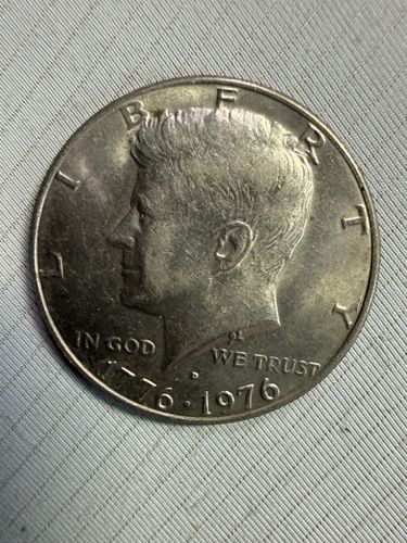Kennedy Half Dollar (Bicentennial)