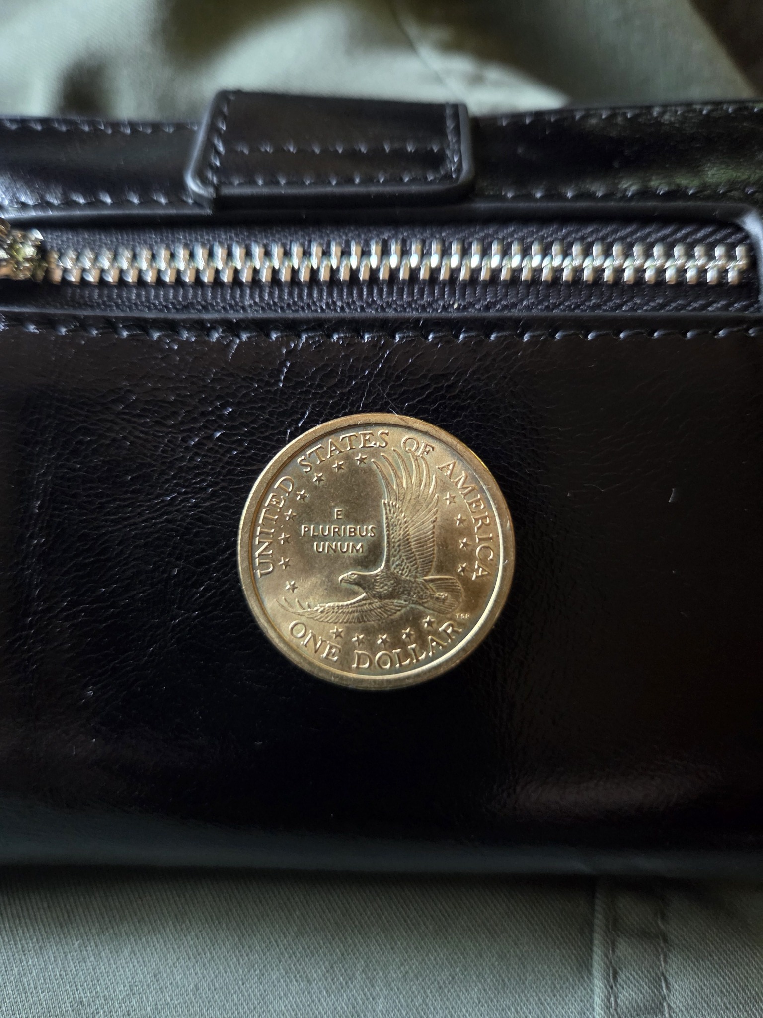Sacagawea Dollar (Golden Dollar) — reverse