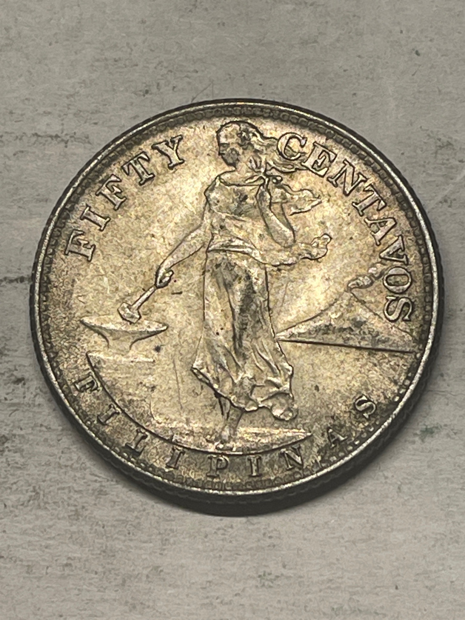 Fifty Centavos - US/Philippines Commonwealth — obverse